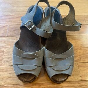 Lotta from Stockholm Peep Toe Clogs